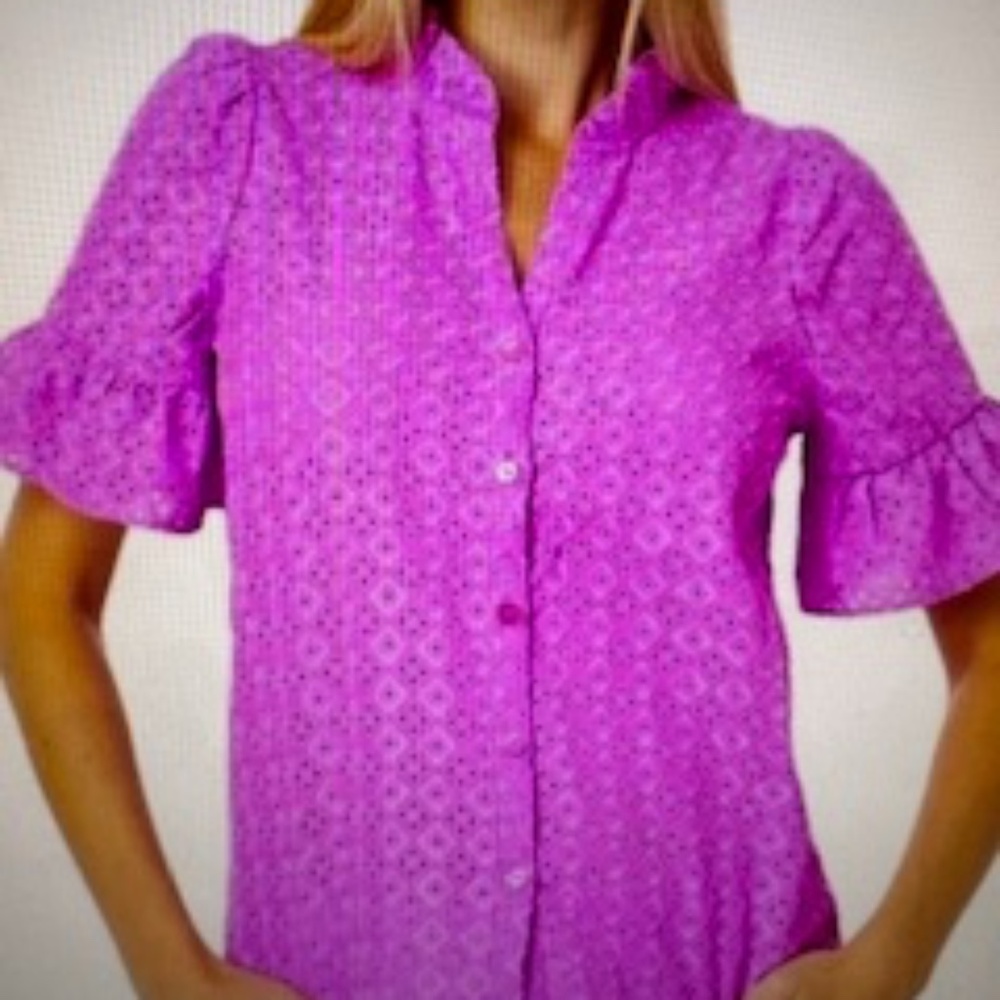 NEW W/ TAGS! Lilly Pulitzer Calynn Eyelet top in Wild Fuchsia Size 10